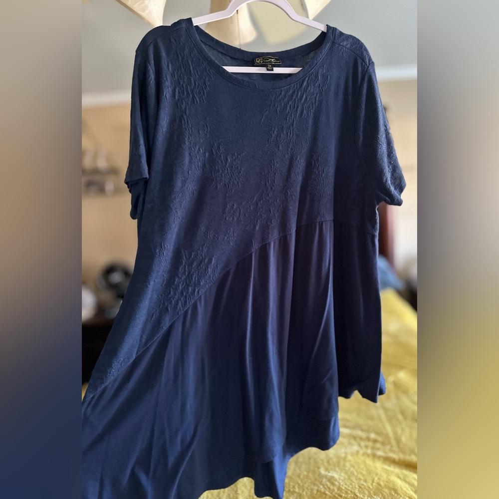 DG2 Short Sleeve Top
